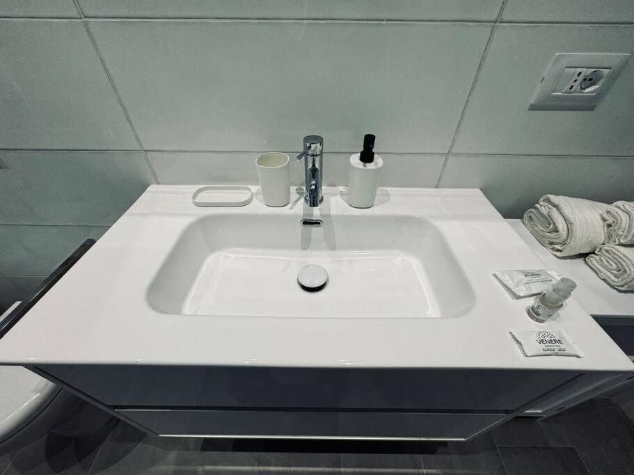 סנרמו Casa Victoria A Due Passi Dall'Ariston Internet Gratis מראה חיצוני תמונה